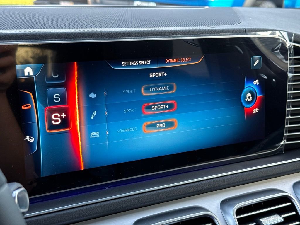 New 2026 Mercedes-Benz GLE 53 AMG 4MATIC Coupe image 7