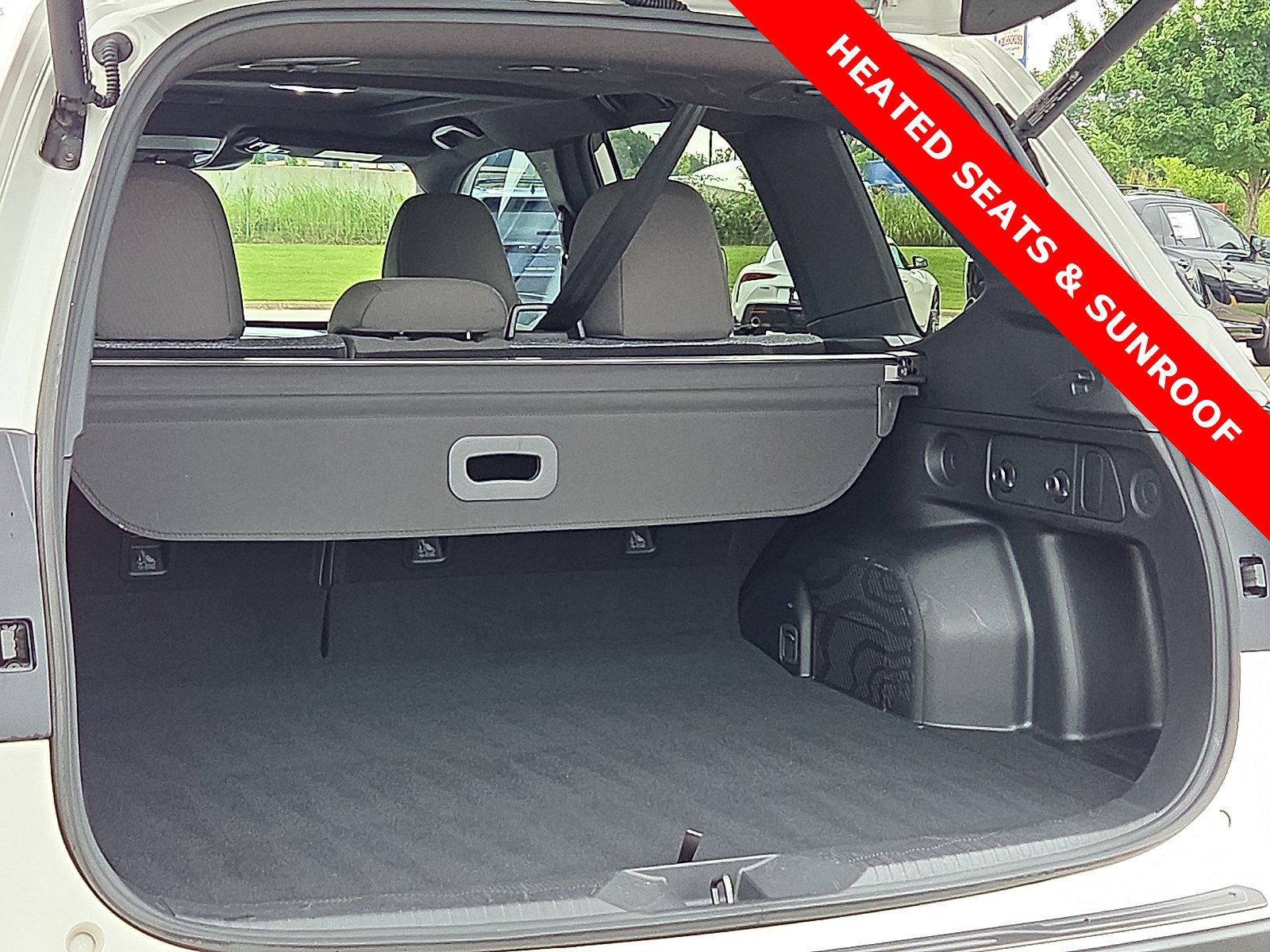 Used 2025 Subaru Forester Premium AWD/4WD image 9