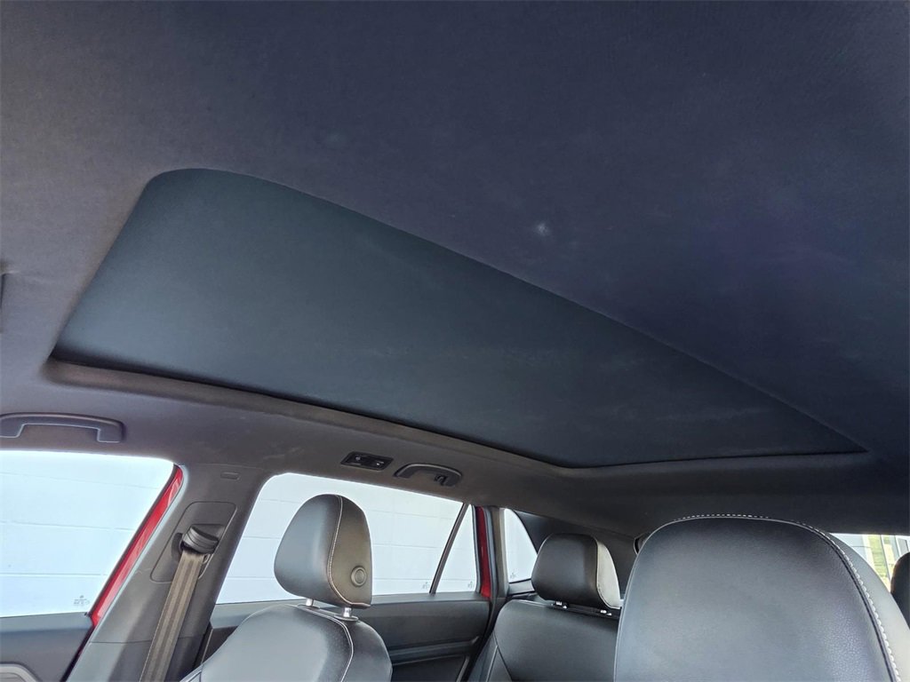 Used 2020 Volkswagen Atlas Cross Sport SE w/ Panoramic Sunroof Package image 8