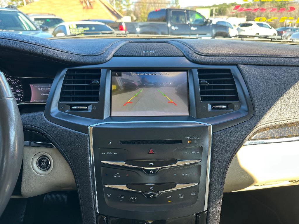 Used 2013 Lincoln MKS AWD image 7