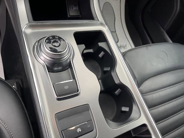 Certified 2022 Ford Edge SEL w/ Convenience Package image 11