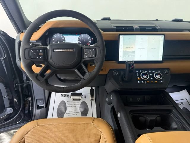 Used 2024 Land Rover Defender 90 V8 AWD/4WD image 25