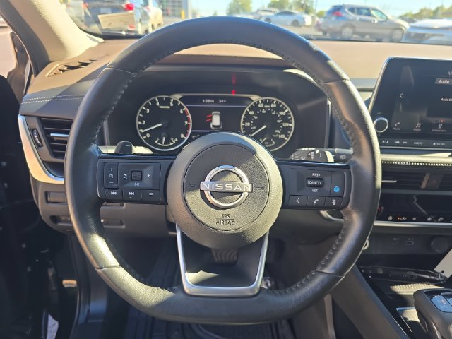 Used 2023 Nissan Rogue SV w/ SV Premium B Package AWD/4WD image 16