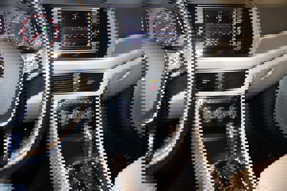 Used 2019 Volkswagen Jetta SE w/ Cold Weather Package image 37