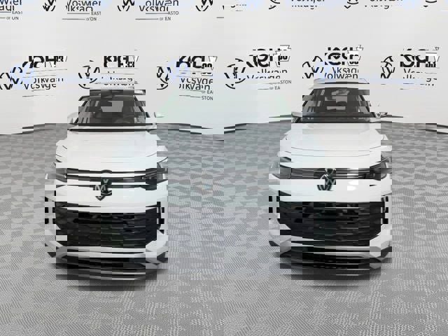 New 2025 Volkswagen Tiguan SE image 3