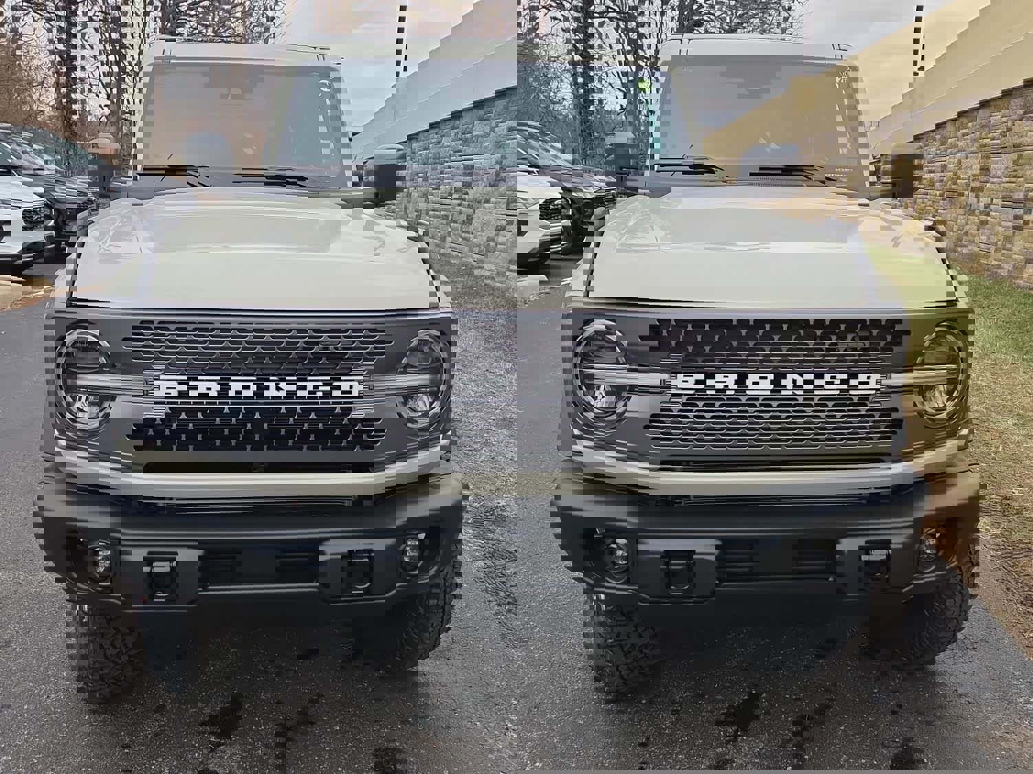 New 2025 Ford Bronco Badlands image 4