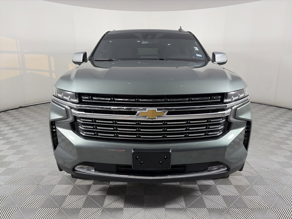 Used 2023 Chevrolet Suburban Premier image 2