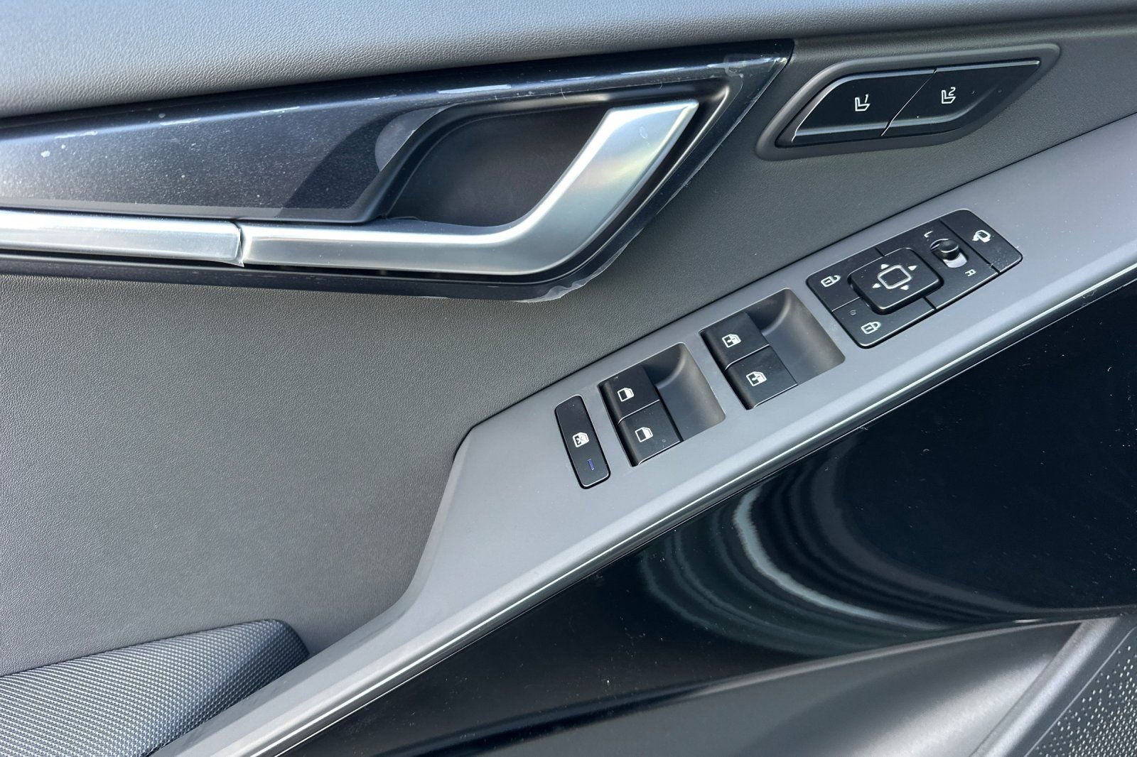 New 2026 Kia Niro SX image 11