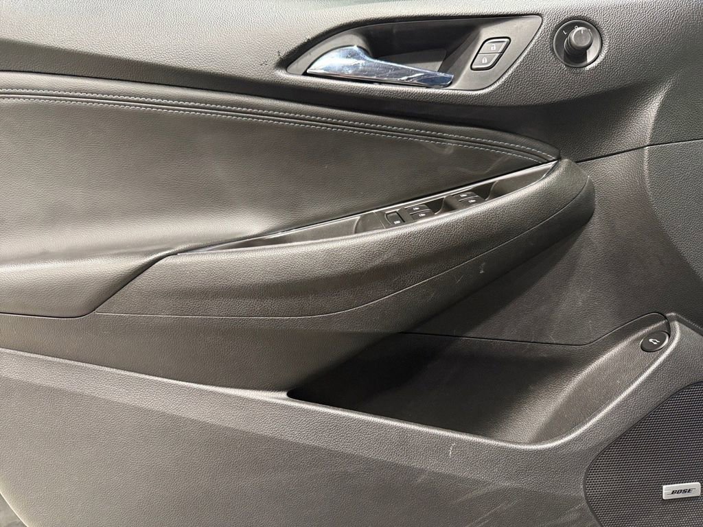 Used 2017 Chevrolet Cruze Premier FWD image 20