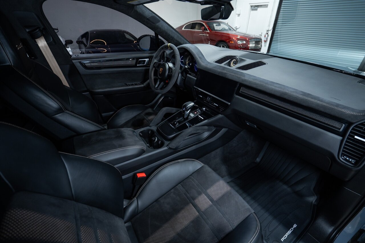 Used 2022 Porsche Cayenne Turbo GT AWD/4WD image 35