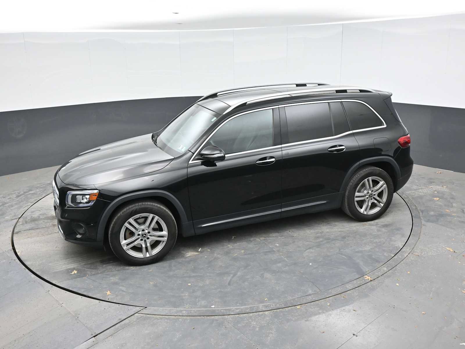 Used 2021 Mercedes-Benz GLB 250 4MATIC image 13