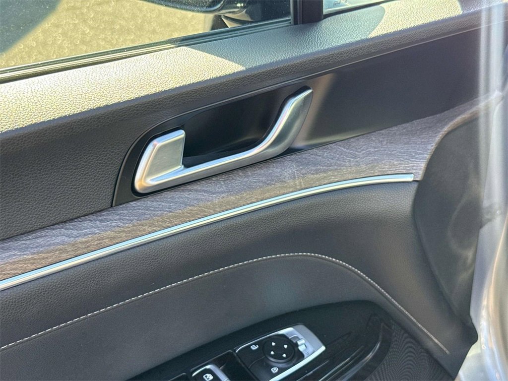 Used 2023 Kia K5 EX image 20