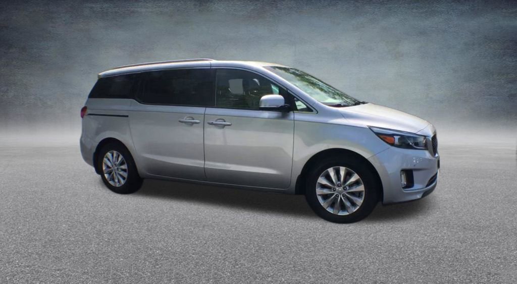 Used 2018 Kia Sedona EX image 26