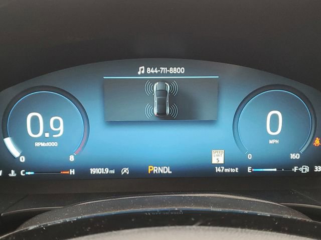 Used 2025 Ford Escape Platinum image 11