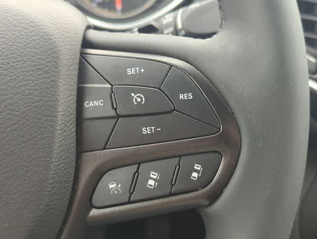 Used 2022 Jeep Cherokee Trailhawk w/ Premium Leather Package AWD/4WD image 24