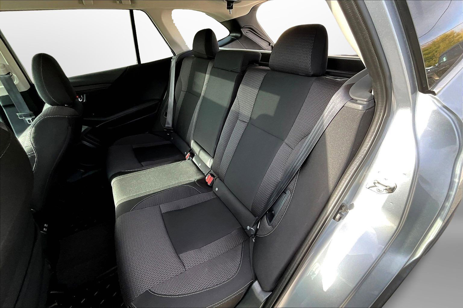 Used 2021 Subaru Outback Premium image 18