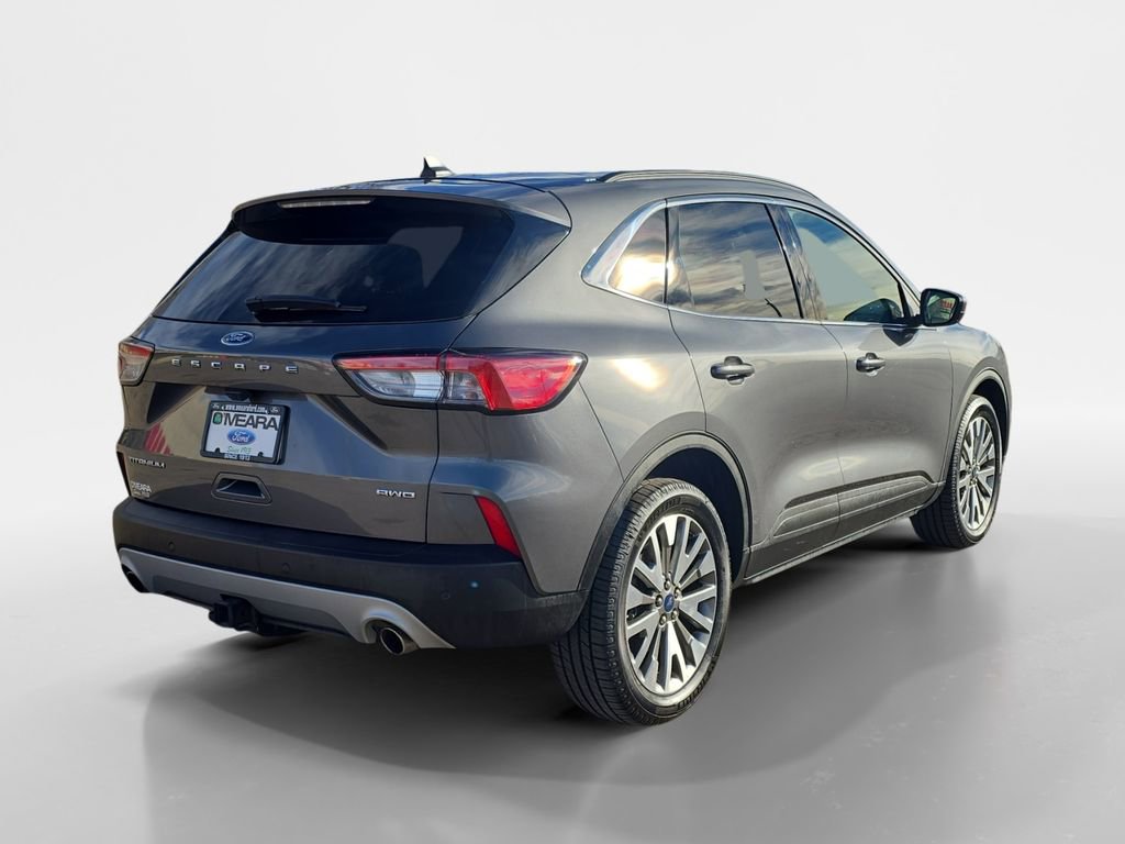 Used 2022 Ford Escape Titanium w/ Class II Trailer Tow Package image 5