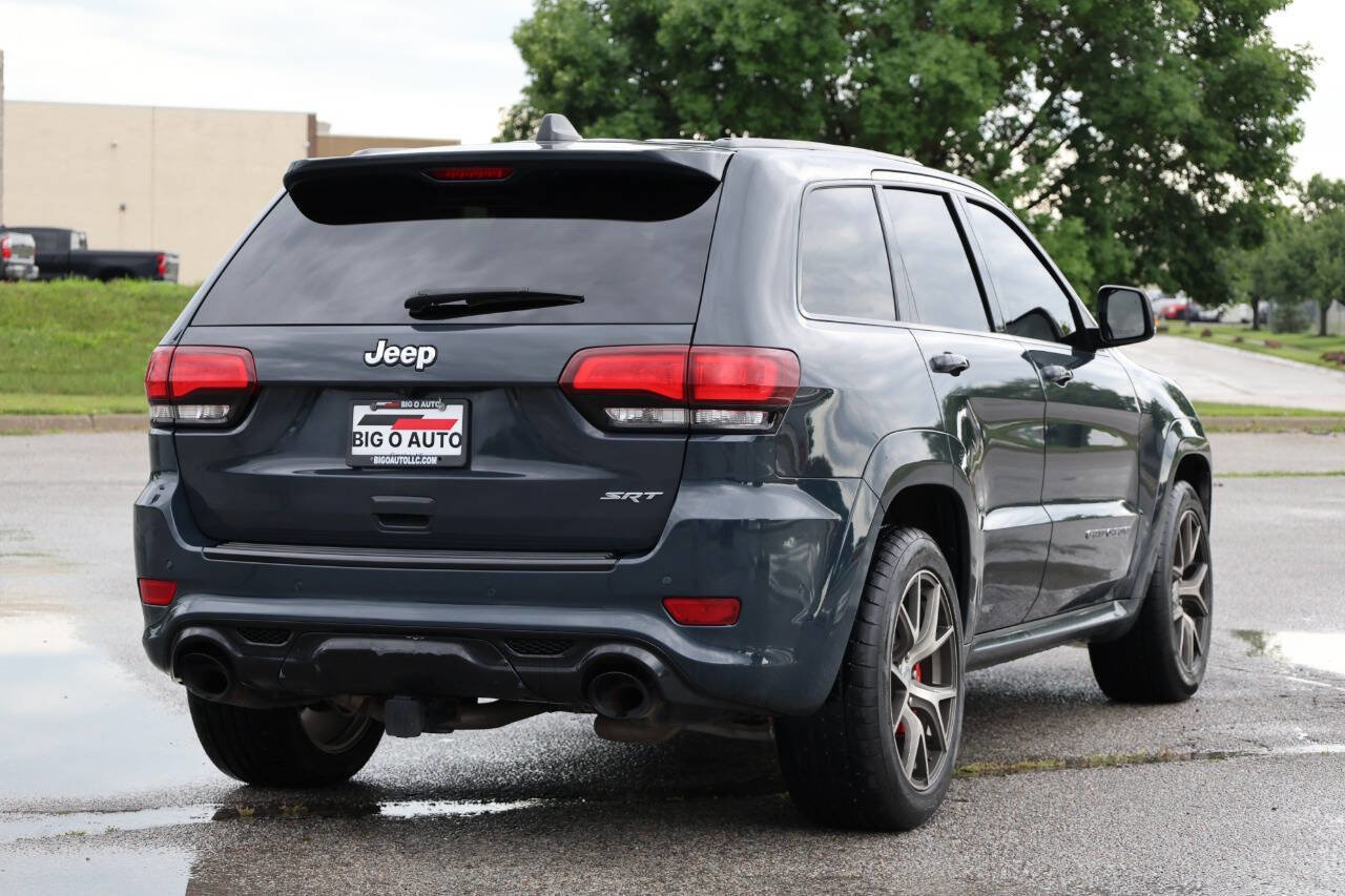 Used 2017 Jeep Grand Cherokee SRT image 9