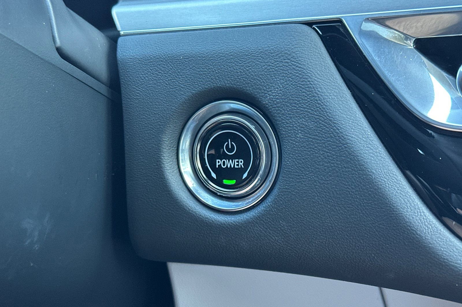 Certified 2024 Cadillac Lyriq Luxury image 35