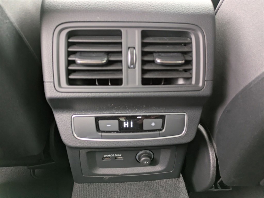 Used 2024 Audi Q5 2.0T Premium w/ Convenience Package image 32