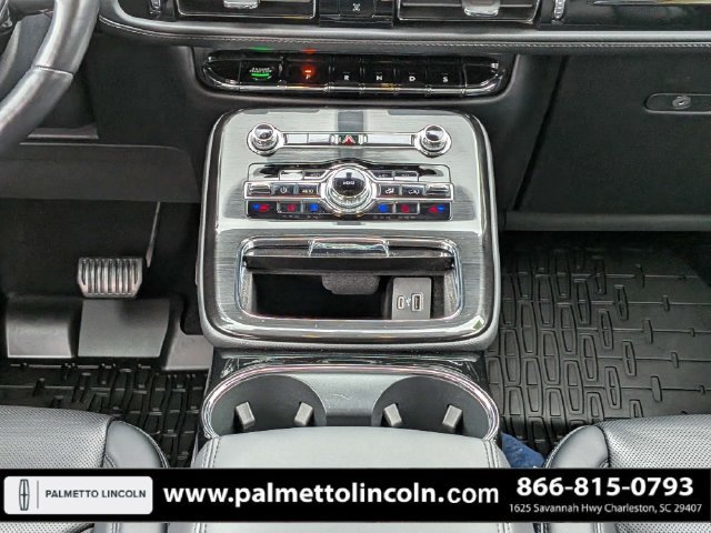 Used 2022 Lincoln Nautilus Reserve w/ Equipment Group 201A FWD image 17