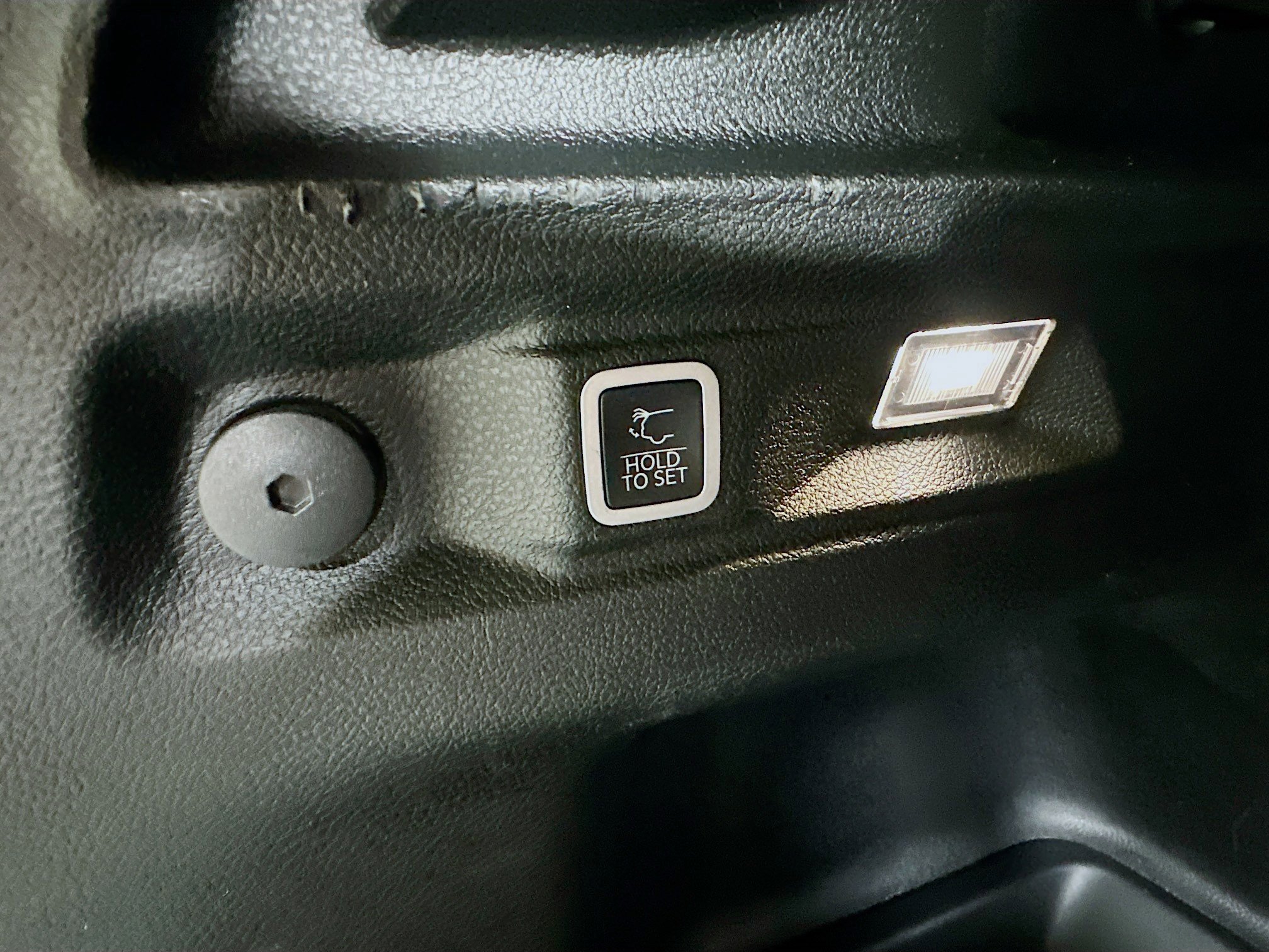 Used 2021 Jeep Grand Cherokee L Laredo RWD image 30