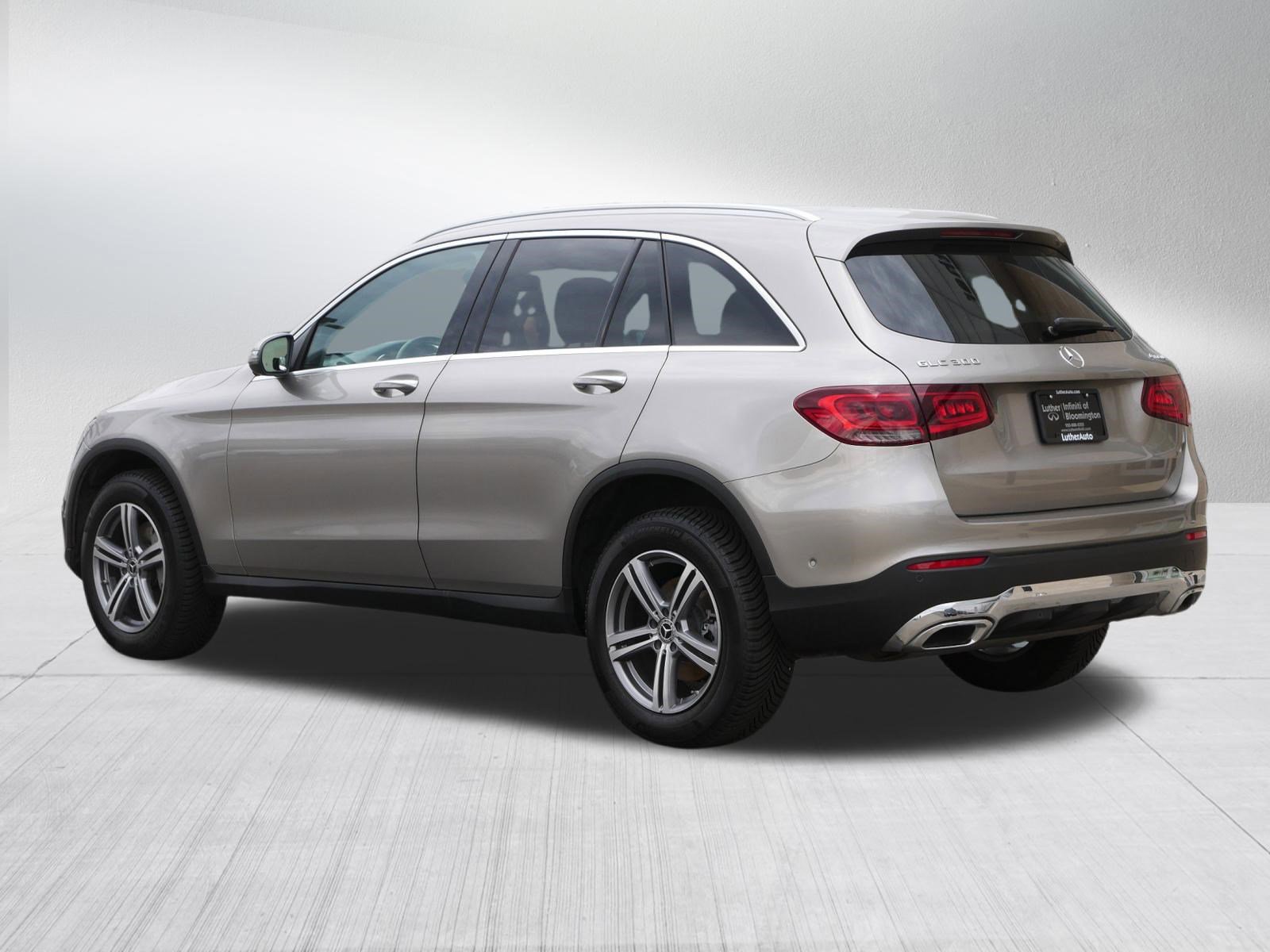Used 2022 Mercedes-Benz GLC 300 4MATIC image 5