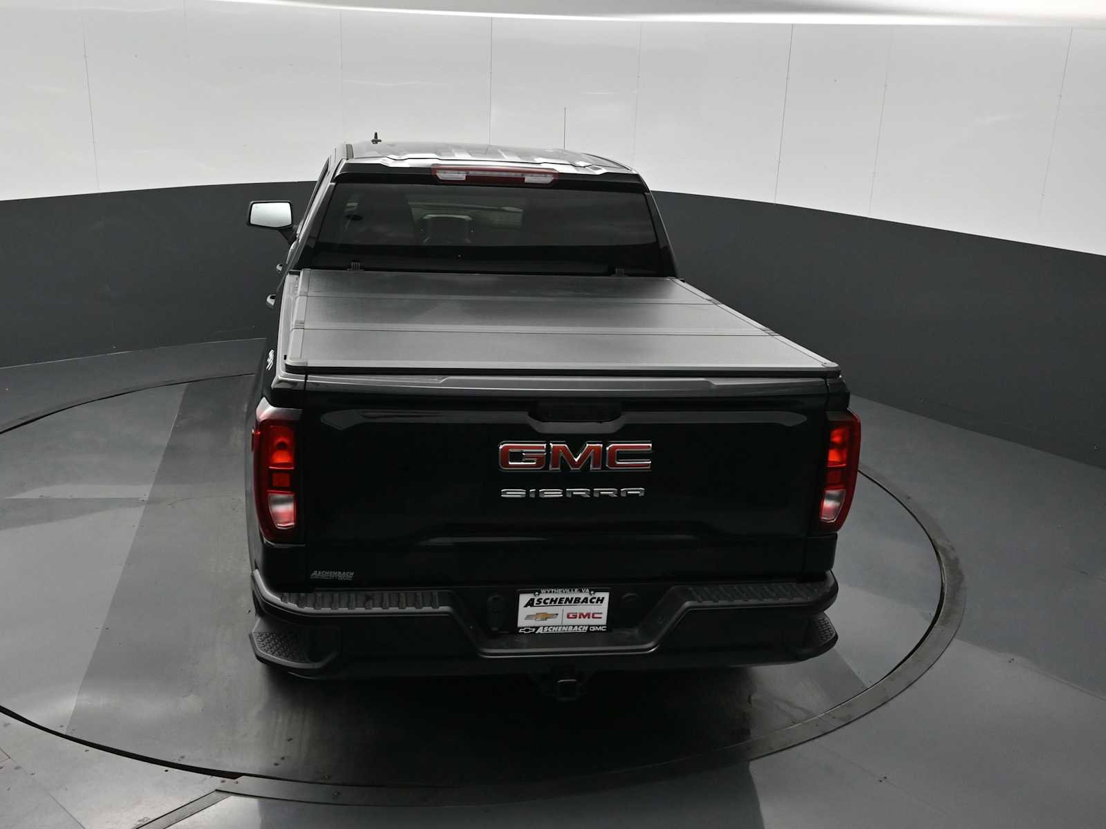 Used 2025 GMC Sierra 1500 Pro w/ Graphite Edition image 16