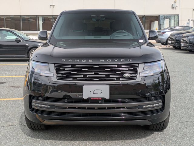 Used 2025 Land Rover Range Rover SE video 2