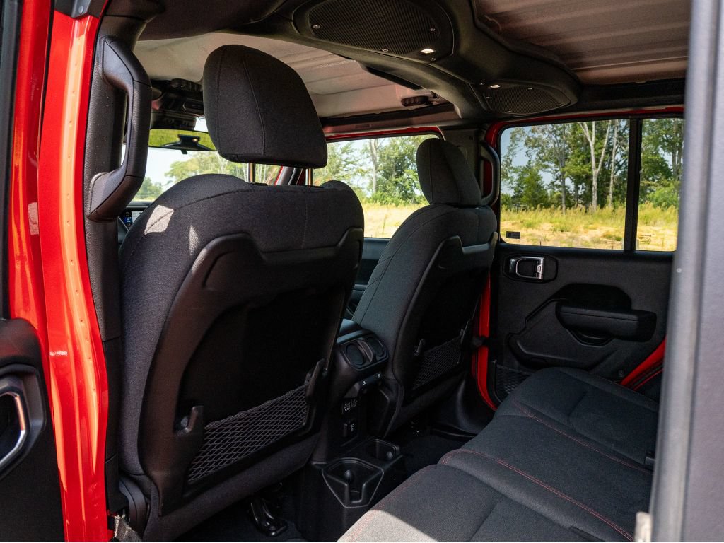 Used 2026 Jeep Wrangler Unlimited Rubicon AWD/4WD image 13