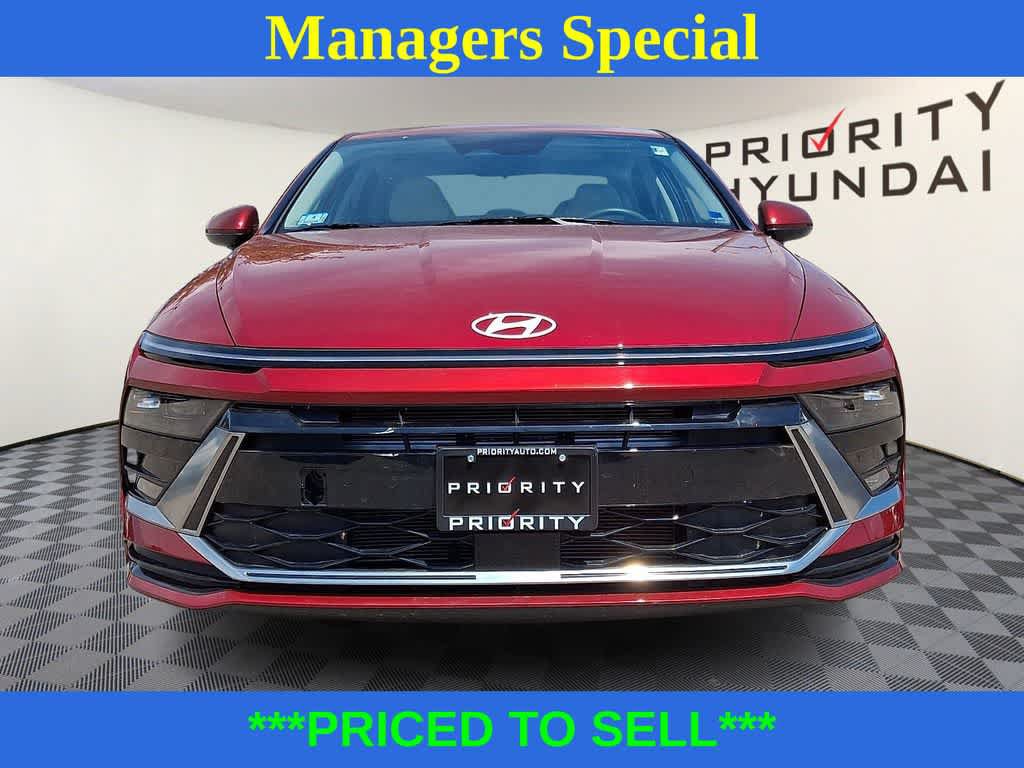 Used 2025 Hyundai Sonata SEL FWD image 2