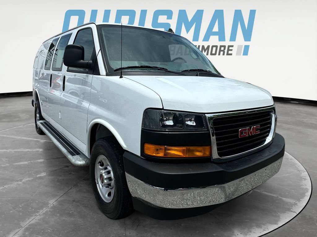 Used 2025 GMC Savana 2500 w/ Driver Convenience Package RWD image 1