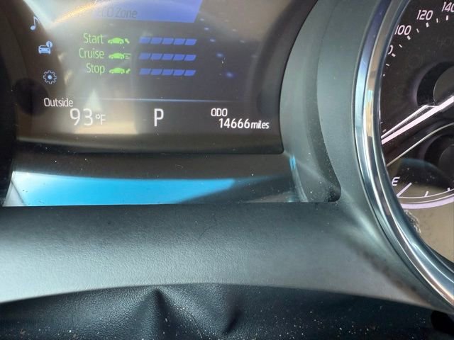 Used 2020 Toyota Camry XLE image 22