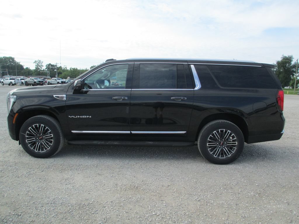 New 2026 GMC Yukon XL Elevation w/ Elevation Premium Package AWD/4WD image 7