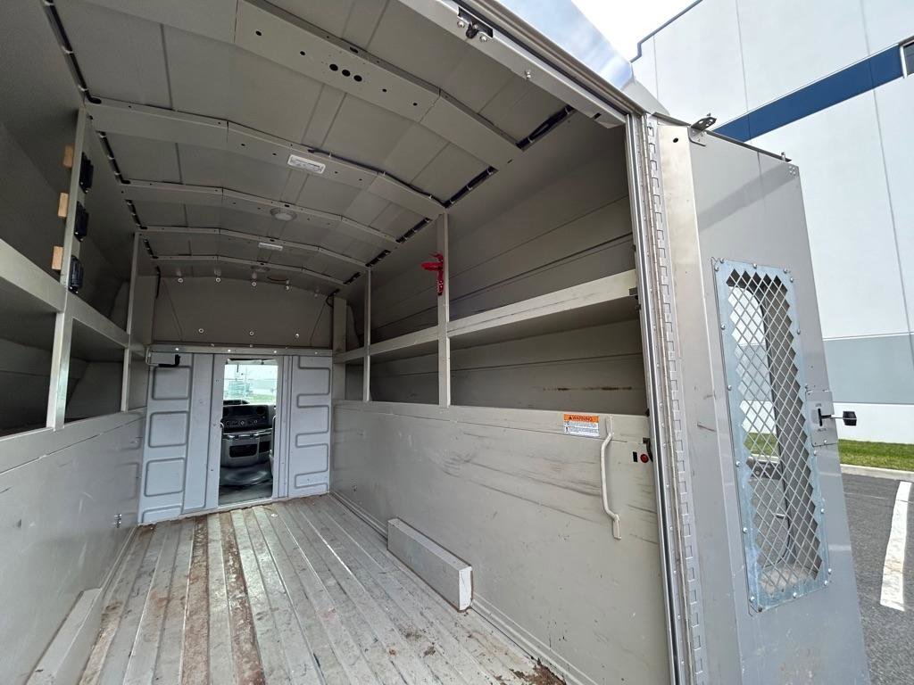 Used 2017 Ford E-350 and Econoline 350 Super Duty w/ Power Windows & Locks Group RWD image 45