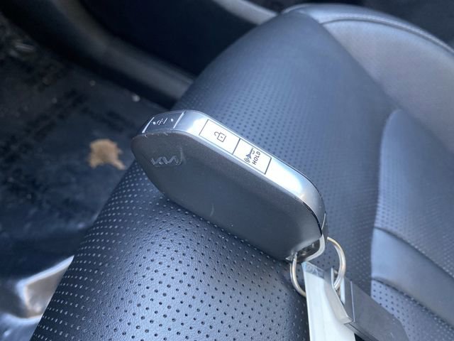 Used 2024 Kia Sorento S image 31