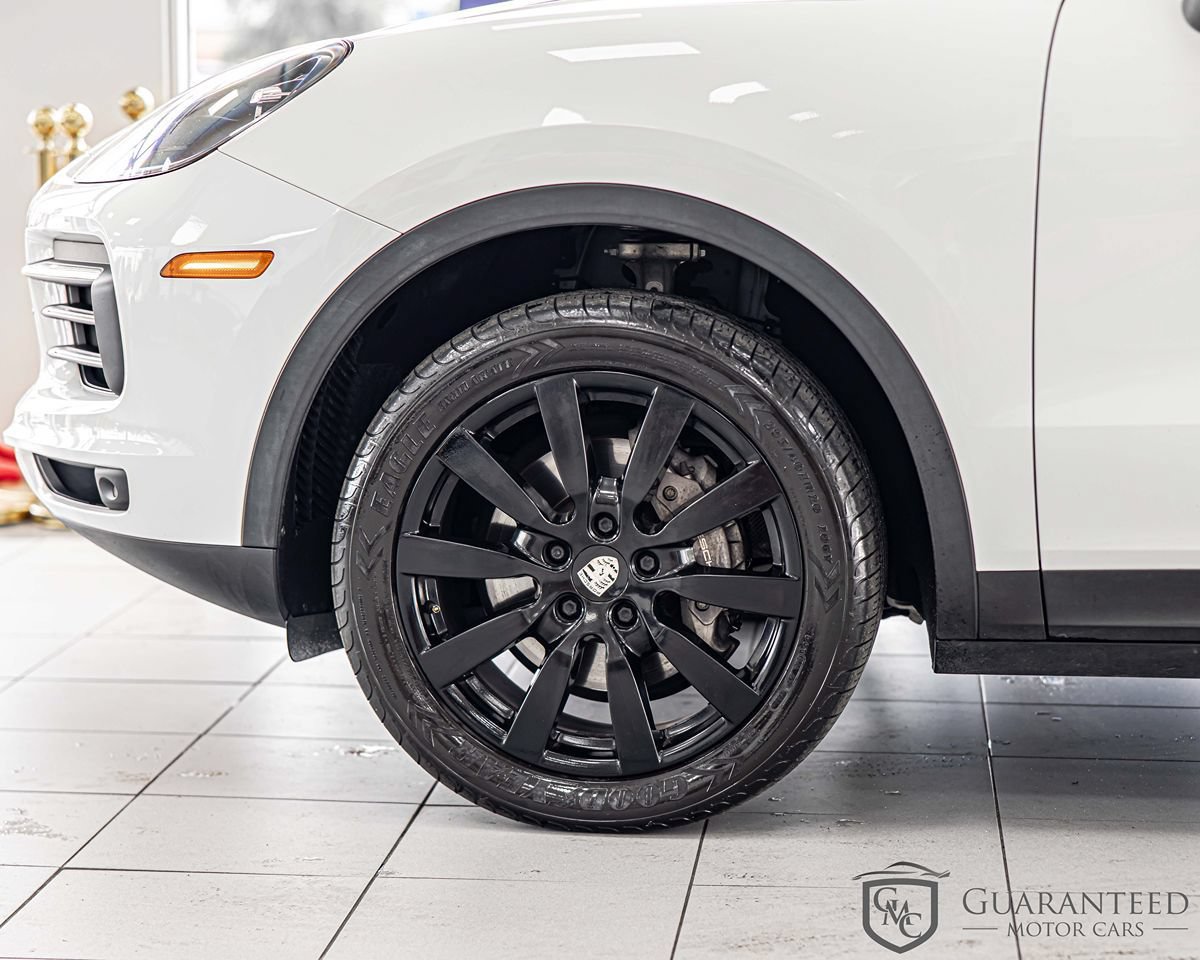 Used 2019 Porsche Cayenne AWD/4WD image 7