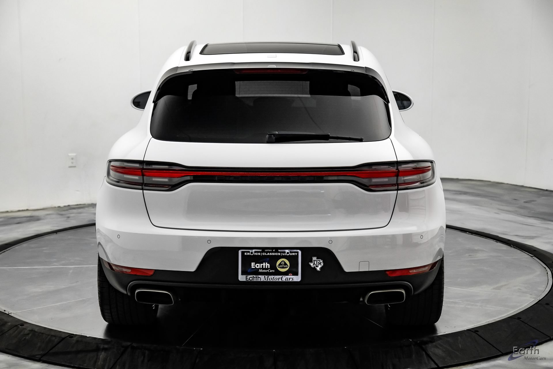 Used 2021 Porsche Macan AWD/4WD image 13