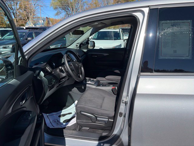 Used 2023 Honda Ridgeline Sport image 11