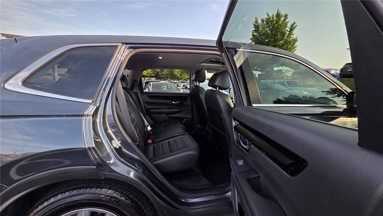 Used 2025 Honda CR-V EX-L image 35
