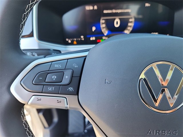 New 2025 Volkswagen Taos SE image 11