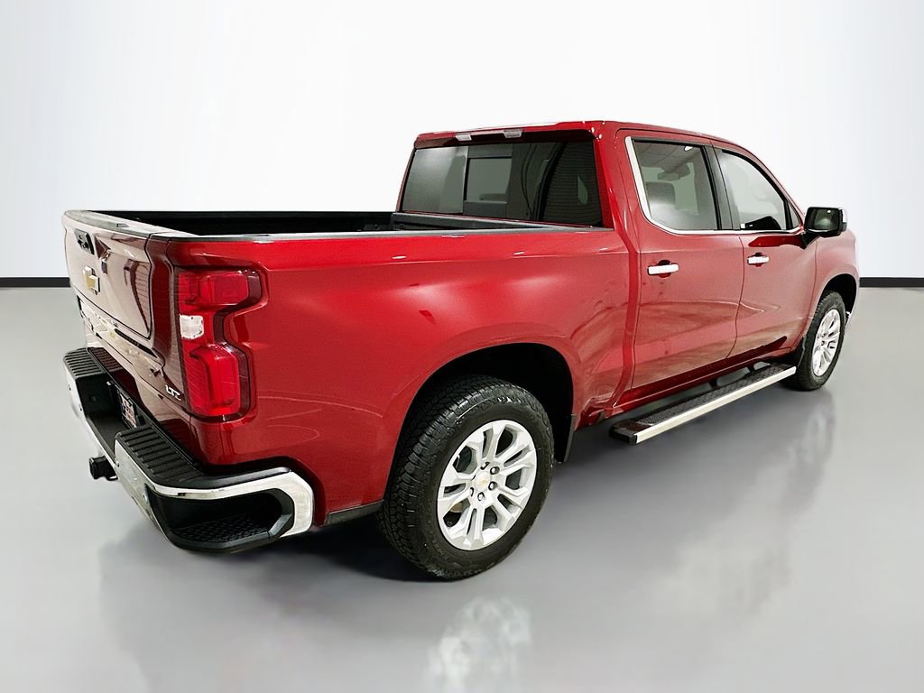 Used 2025 Chevrolet Silverado 1500 LTZ AWD/4WD image 7