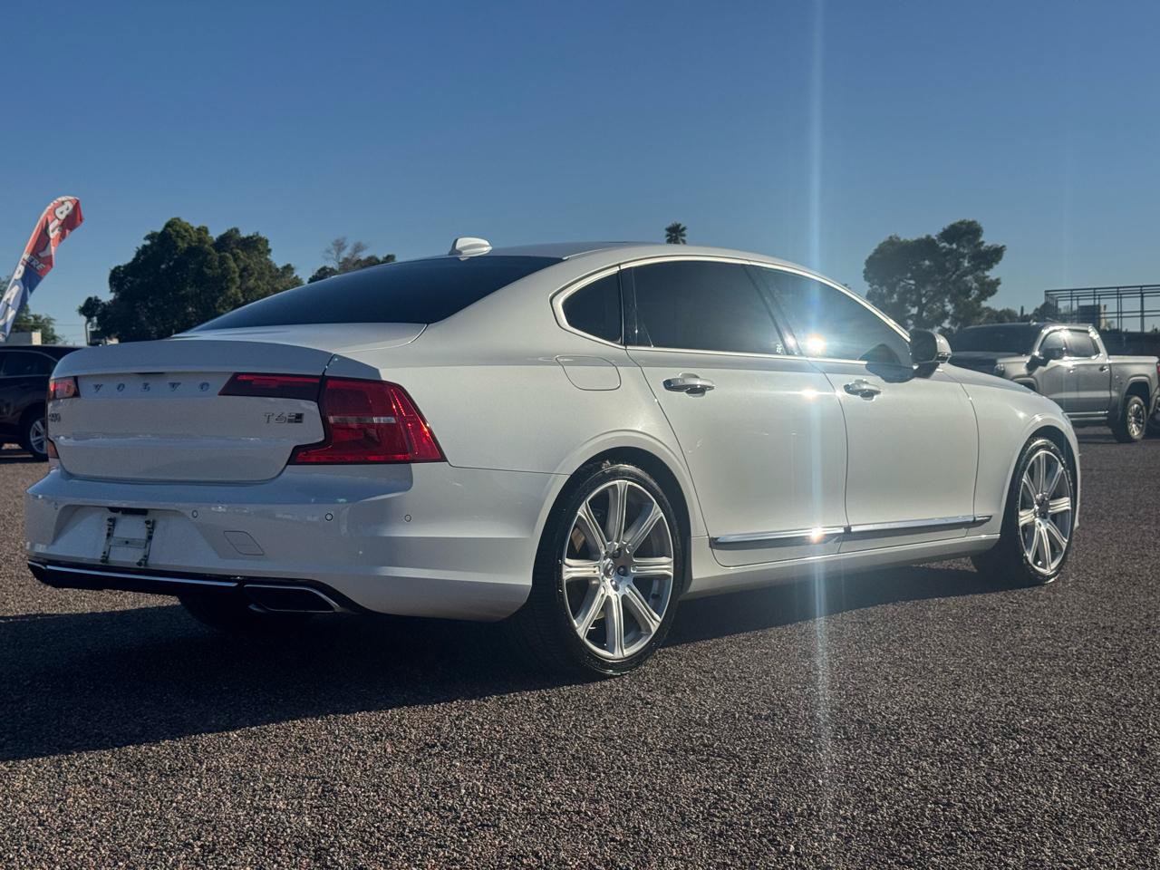 Used 2018 Volvo S90 T6 Inscription w/ Convenience Package AWD/4WD image 12