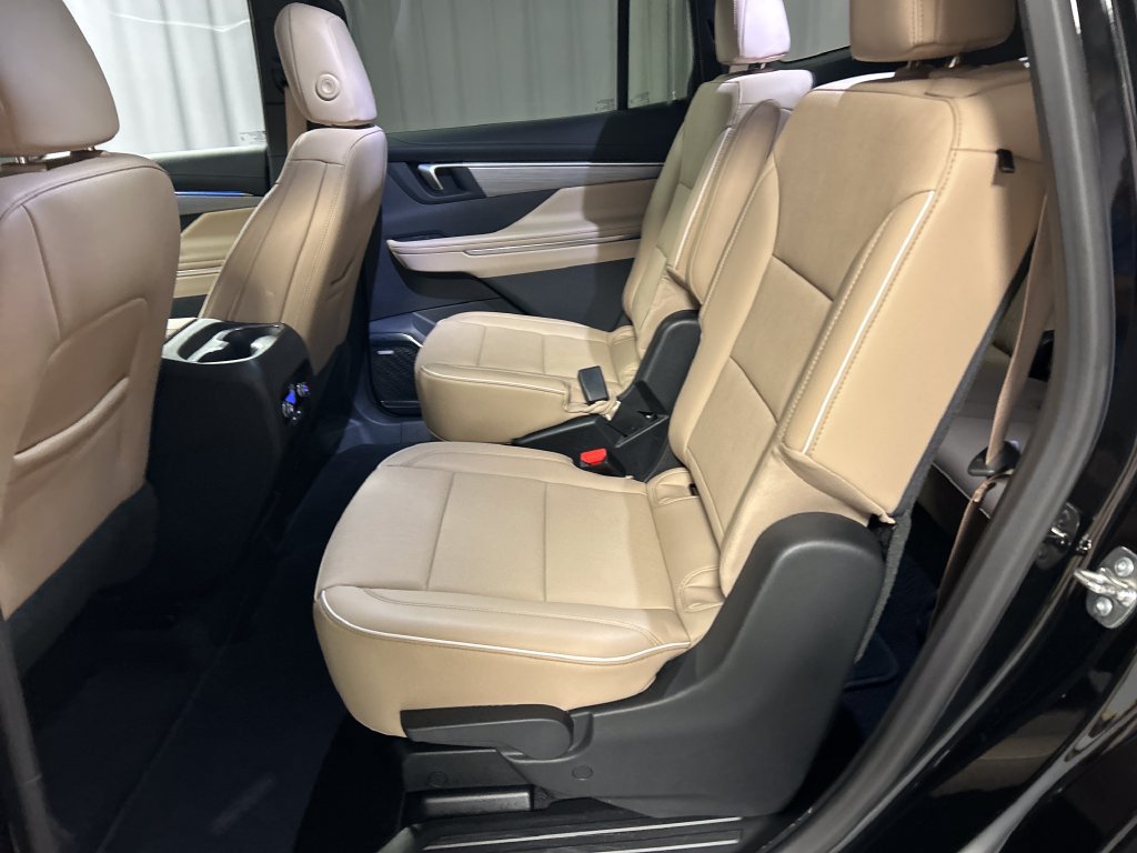 Used 2026 Buick Enclave Preferred FWD image 23