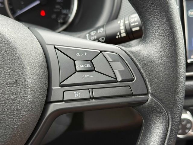 Used 2025 Nissan Kicks Play S FWD image 10