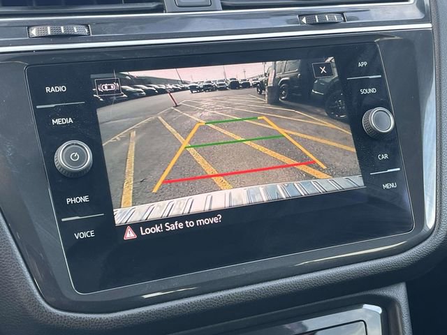 Used 2024 Volkswagen Tiguan SE image 31