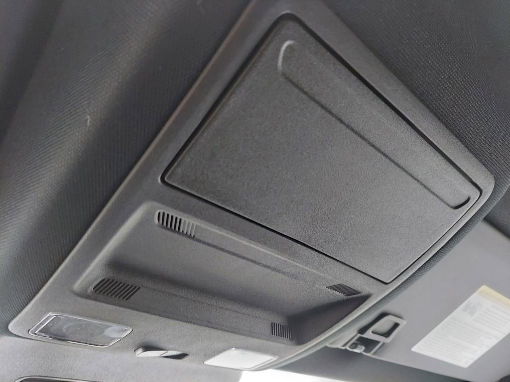 New 2025 Ford Escape ST-Line w/ Tech Pack #1 image 18