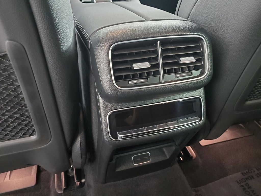 Used 2025 Mercedes-Benz GLE 450e 4MATIC image 17