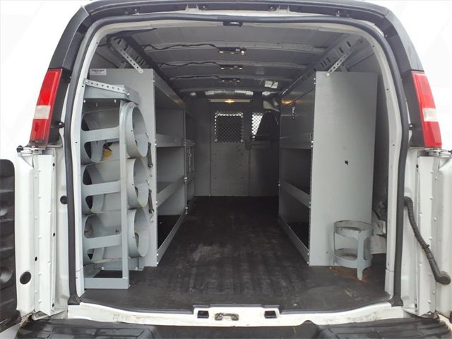 Used 2022 Chevrolet Express 2500 Extended w/ Driver Convenience Package image 21