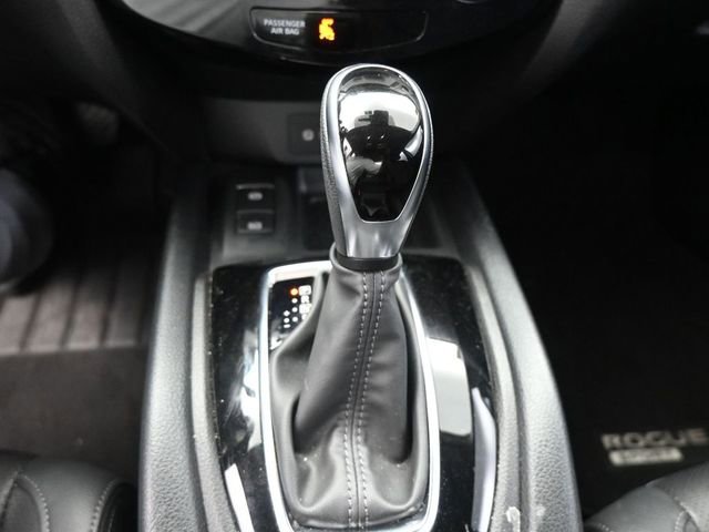 Used 2021 Nissan Rogue Sport SL w/ Premium Package image 28